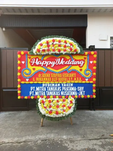 Papan Bunga Pernikahan tanah sereal